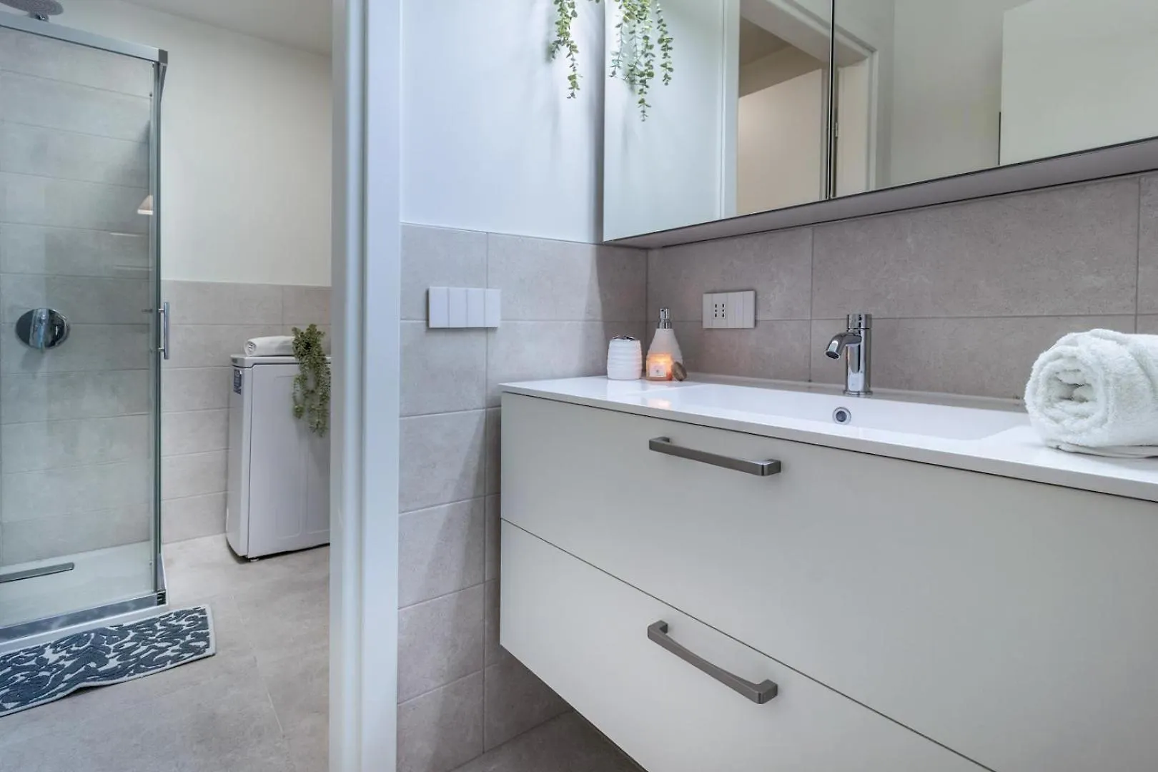 La Breva - Central Apartment - 1 Minuto Dal Centro Como