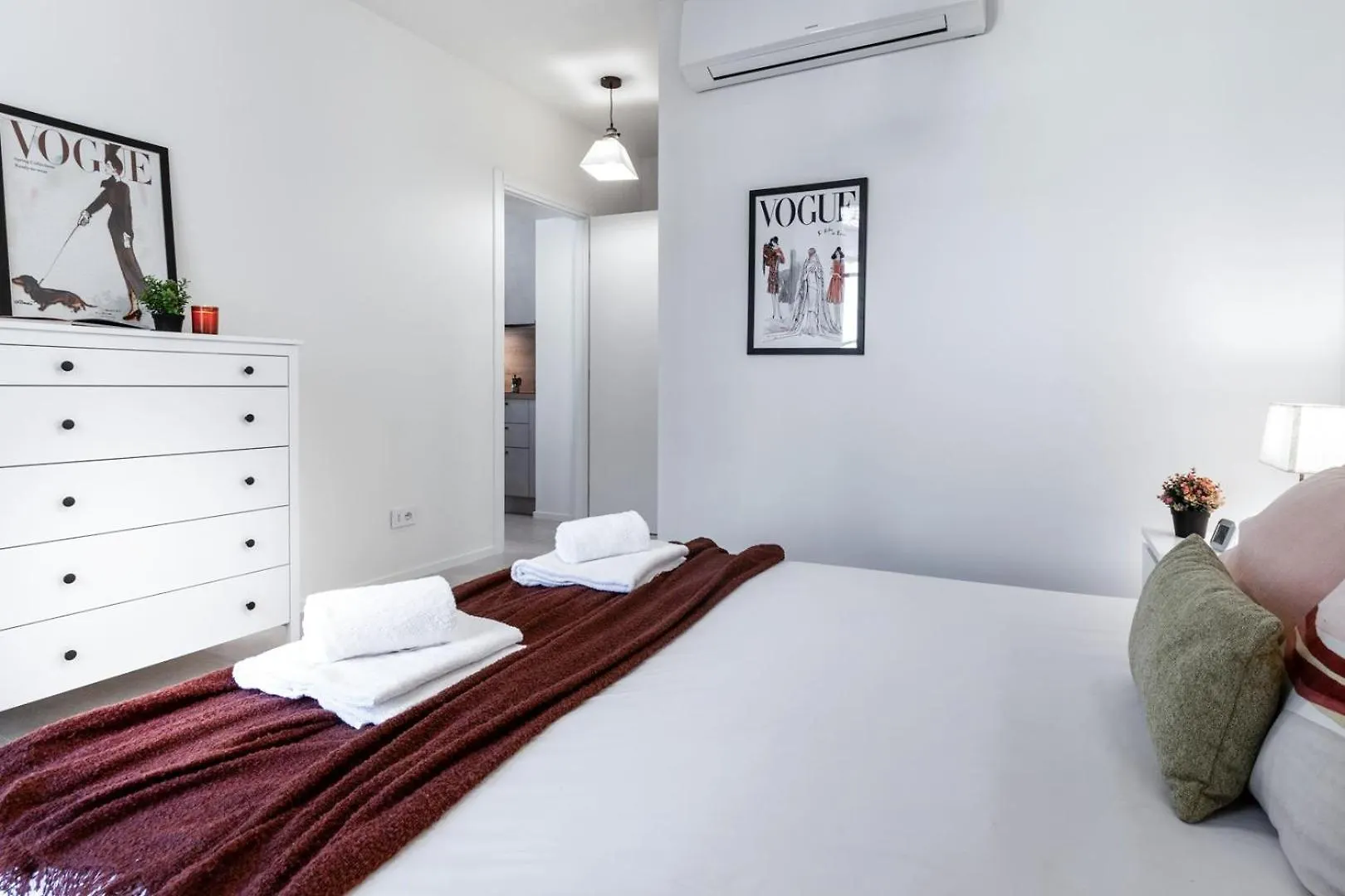 La Breva - Central Apartment - 1 Minuto Dal Centro Como 0*,  Italy